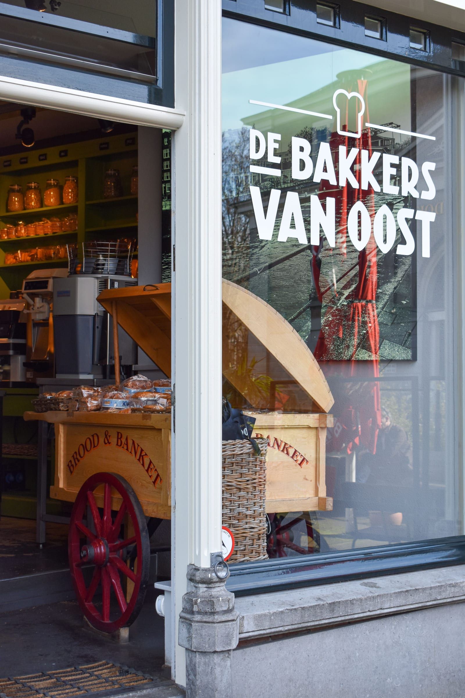 Lokale bakkerij, regionale ondernemer in de winkel